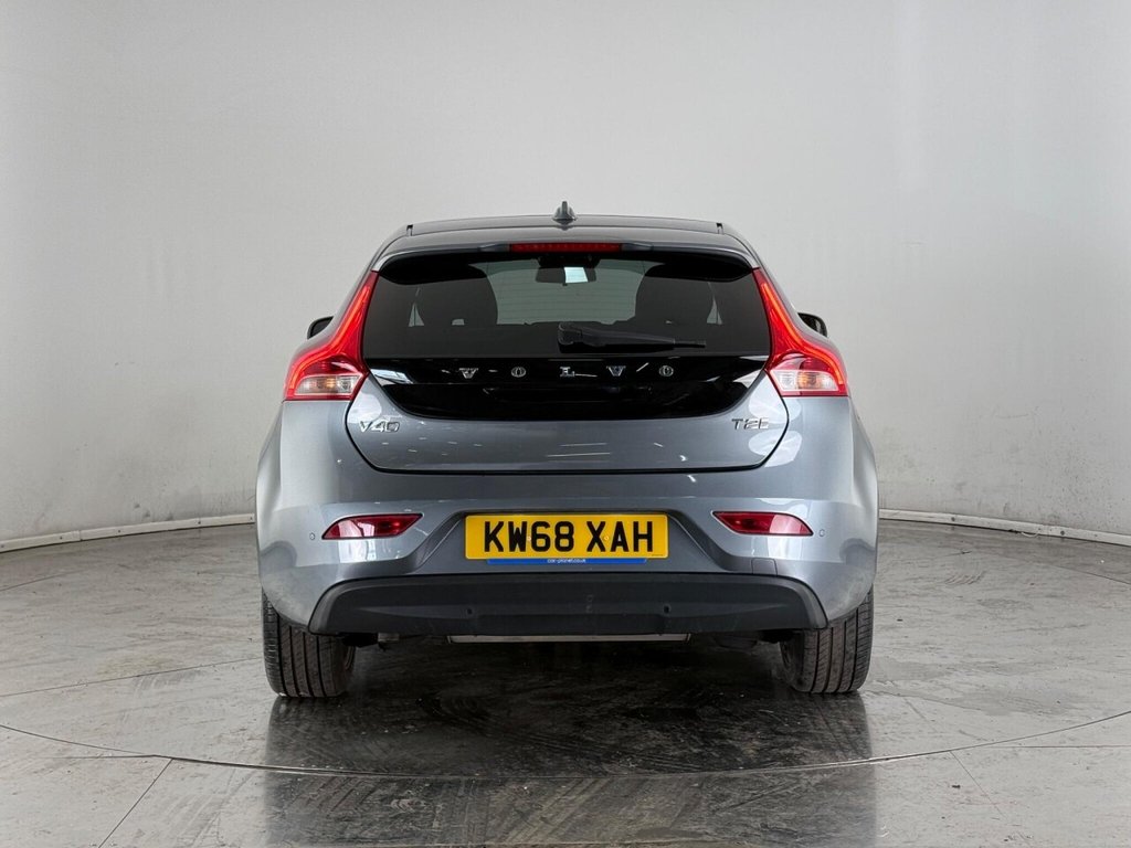 Used Volvo V40 2019 for sale - 76105709: Photo 6