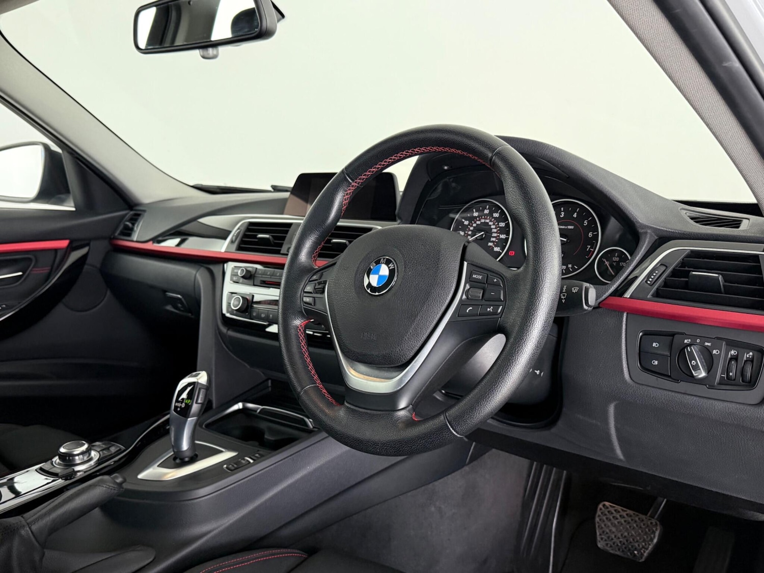 Used BMW 3 Series 2016 for sale - 77979765: Photo 11