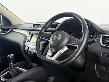 Used Nissan Qashqai 2017 for sale - 79670295: Photo