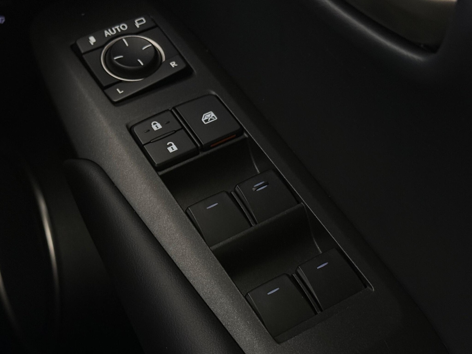 Used Lexus NX 2017 for sale - 77222708: Photo 30