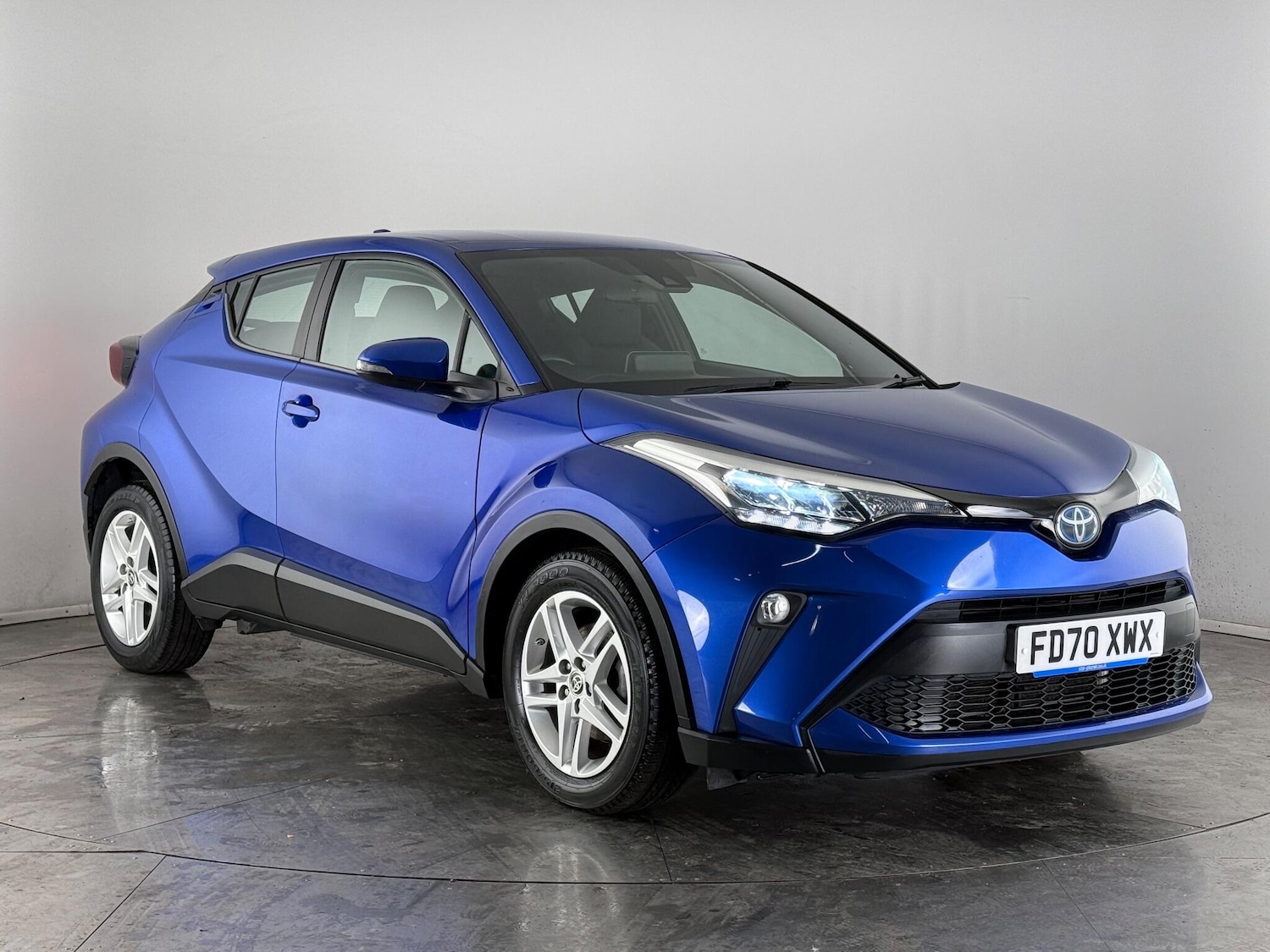 Used Toyota C-HR 2020 for sale - 77182293: Photo 1