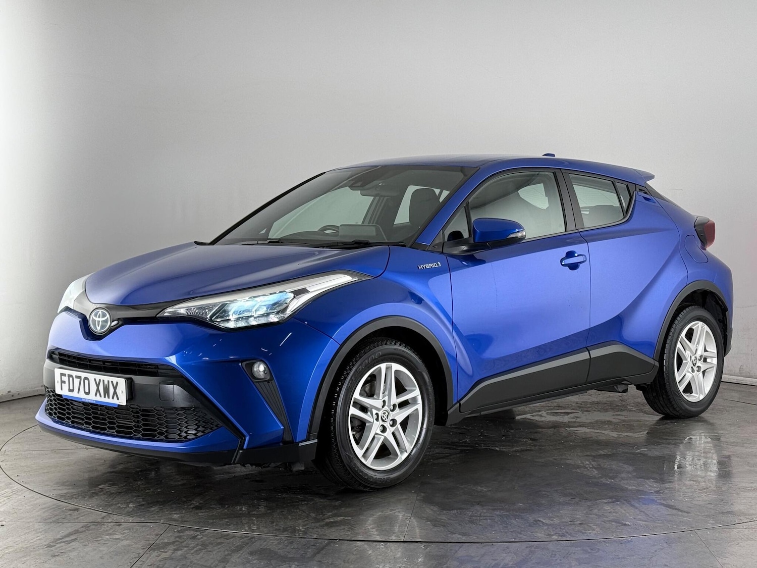 Used Toyota C-HR 2020 for sale - 77182293: Photo 2