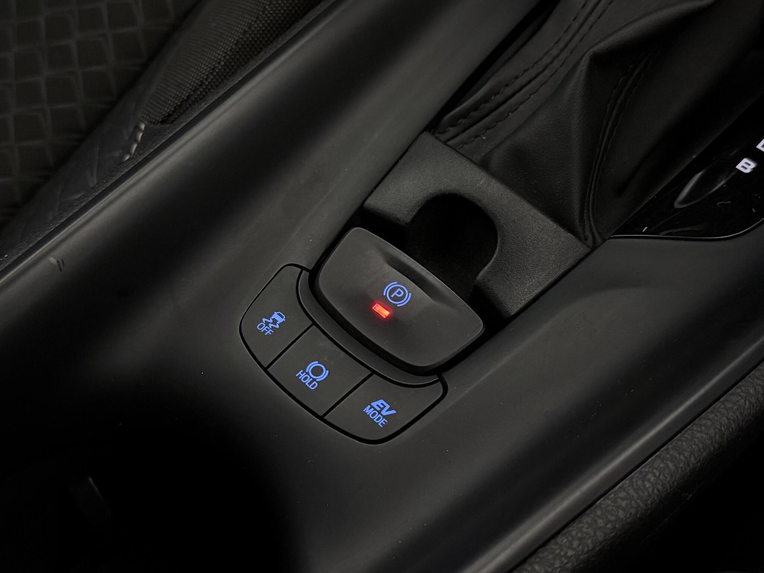 Used Toyota C-HR 2020 for sale - 77182293: Photo 30