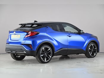 Used Toyota C-HR 2022 for sale - 78101552: Photo