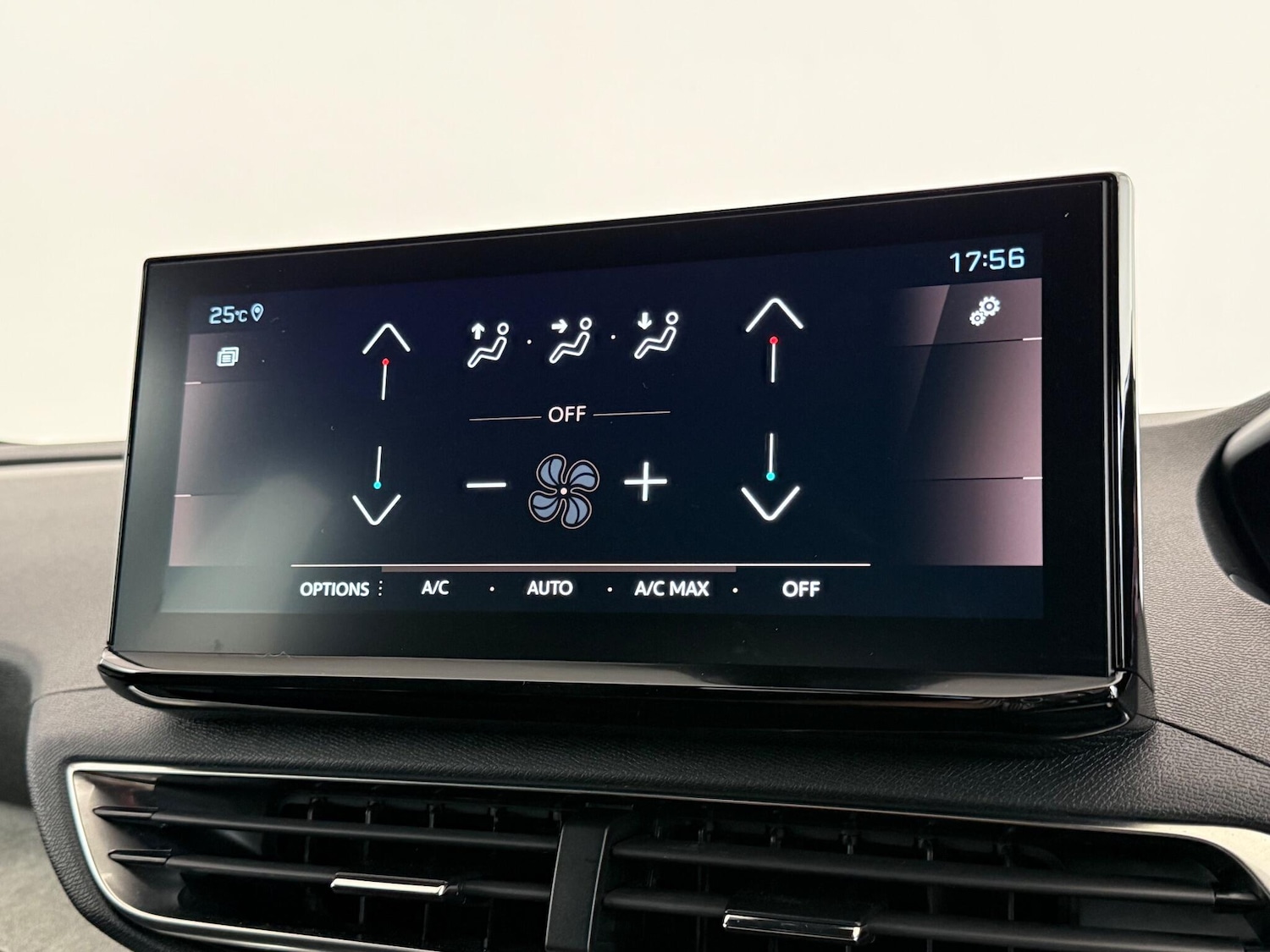 Used Peugeot 3008 2023 for sale - 76466914: Photo 34