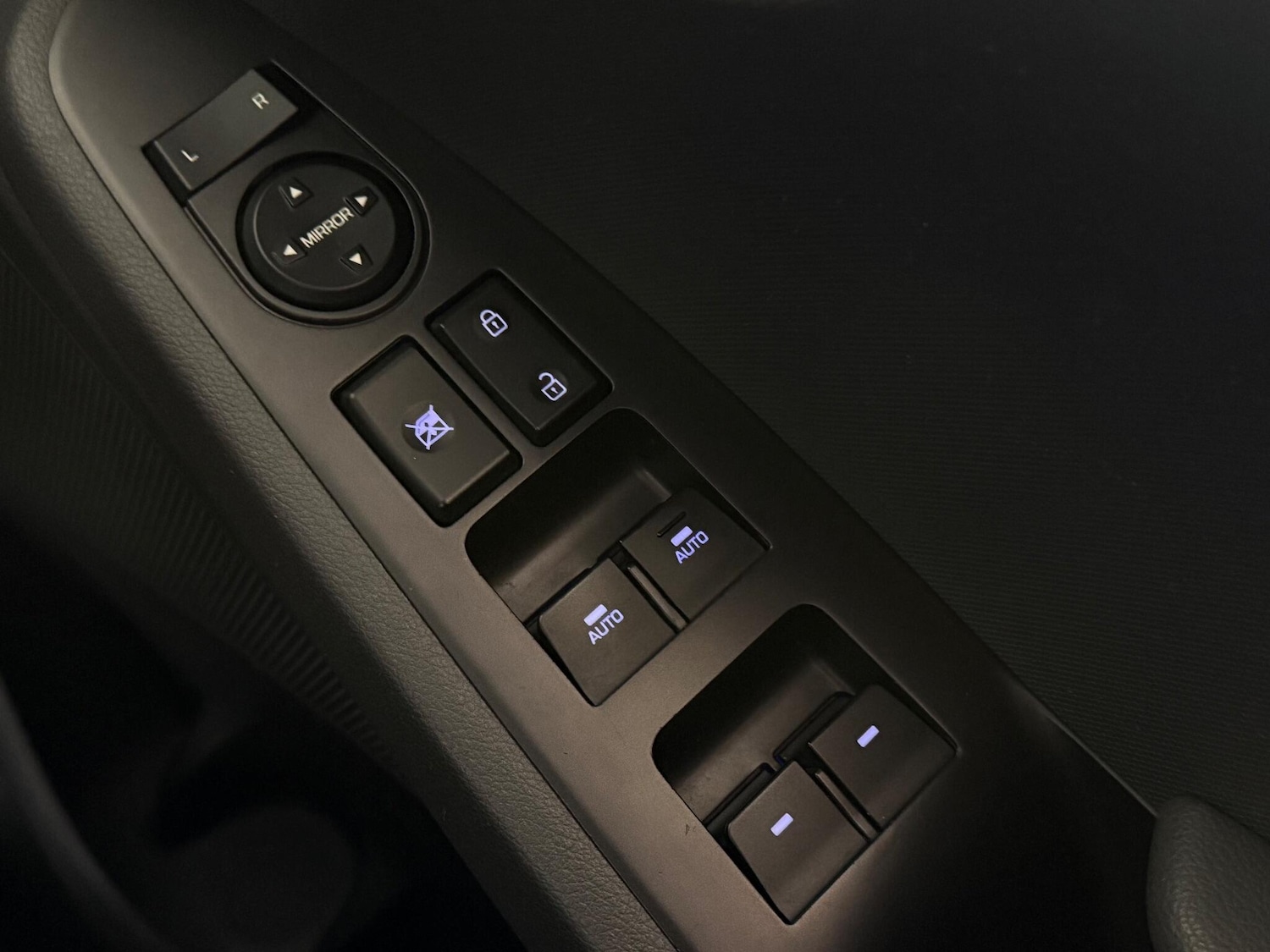 Used Hyundai IONIQ 2018 for sale - 77243424: Photo 26