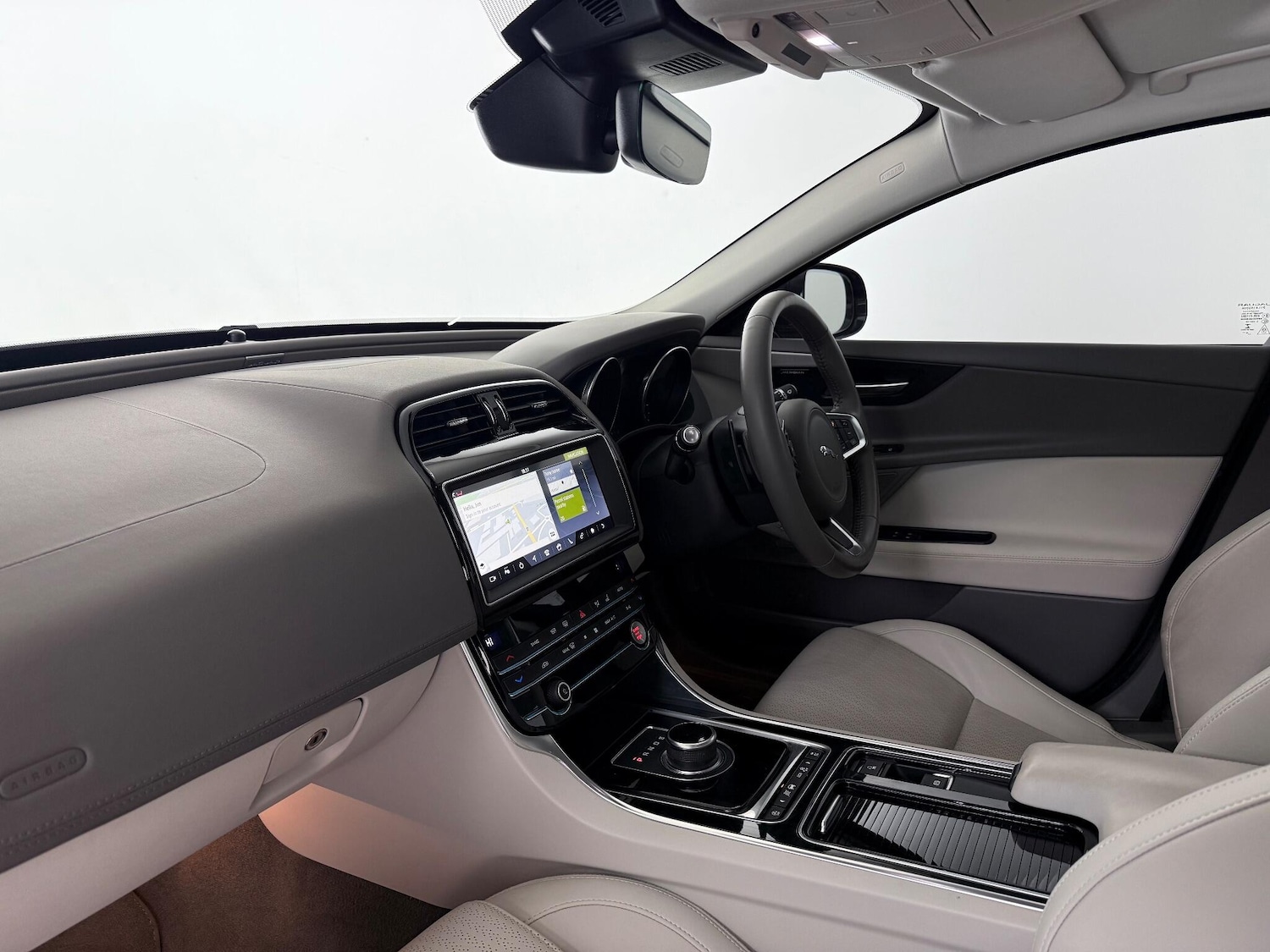 Used Jaguar XE 2019 for sale - 77217123: Photo 12