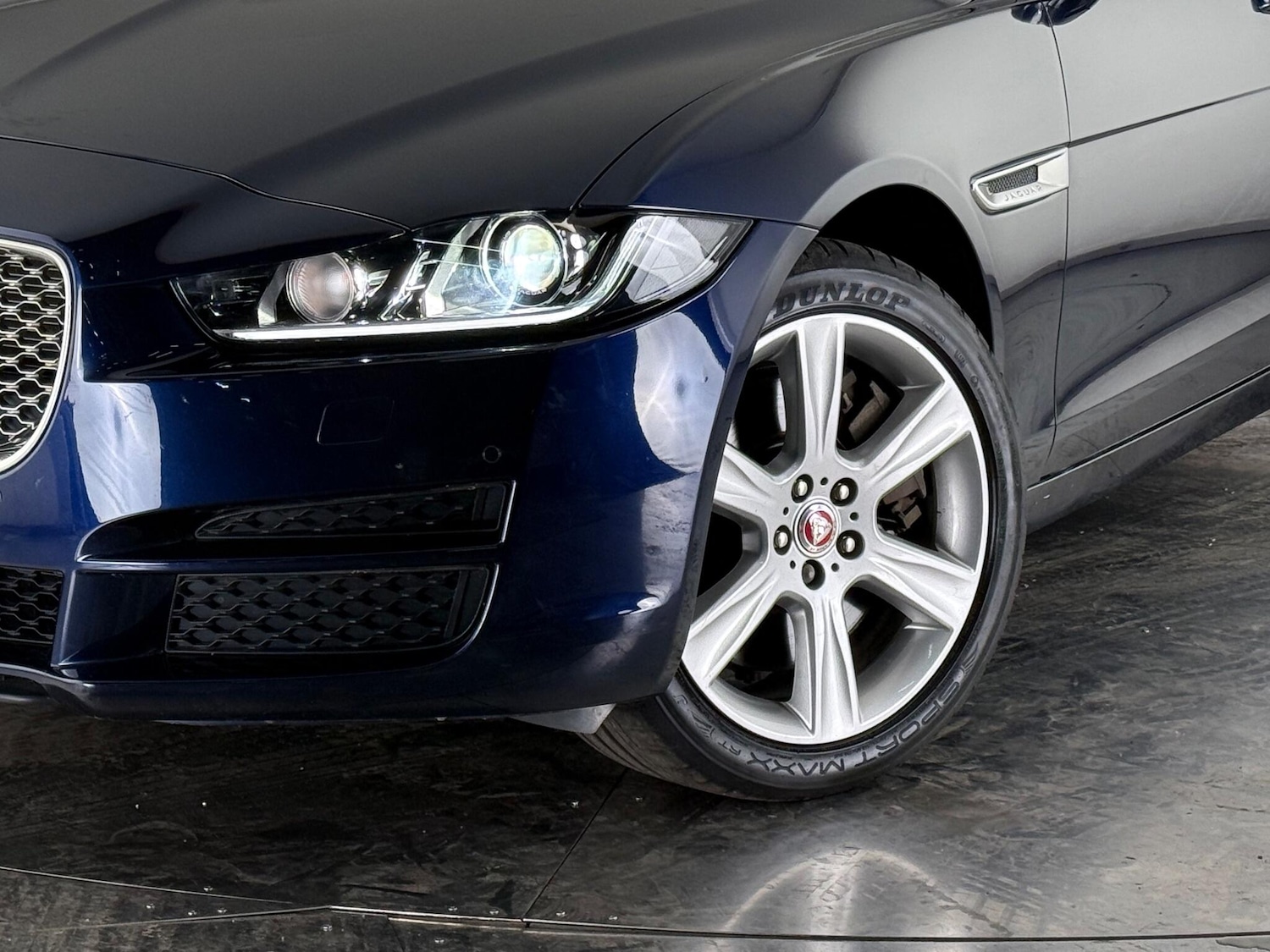 Used Jaguar XE 2019 for sale - 77217123: Photo 40