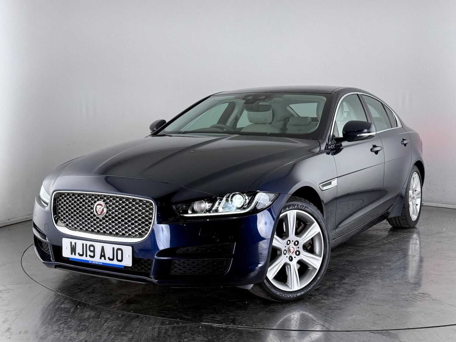 Used Jaguar XE 2019 for sale - 77217123: Photo 41