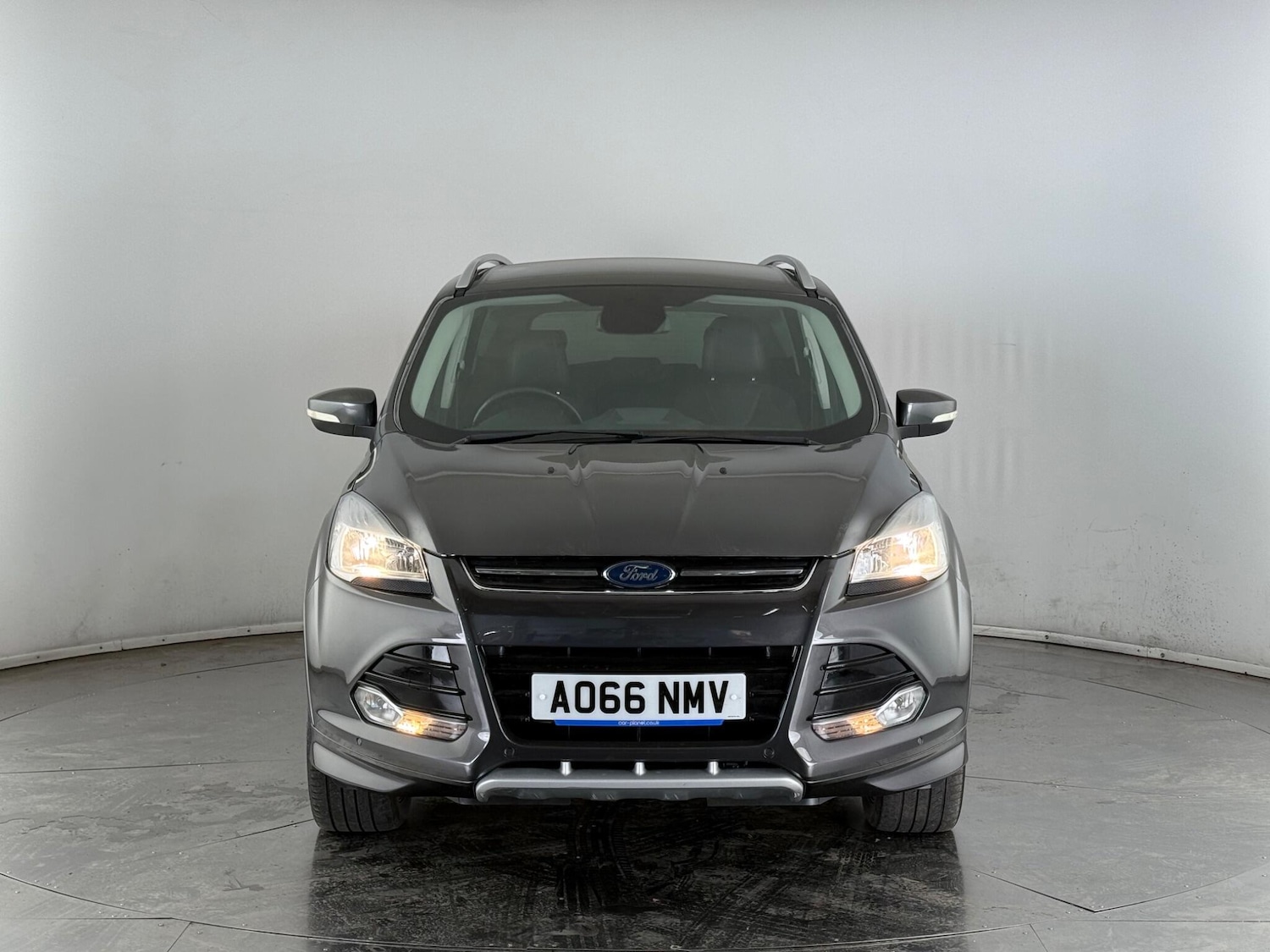 Used Ford Kuga 2016 for sale - 77259618: Photo 2