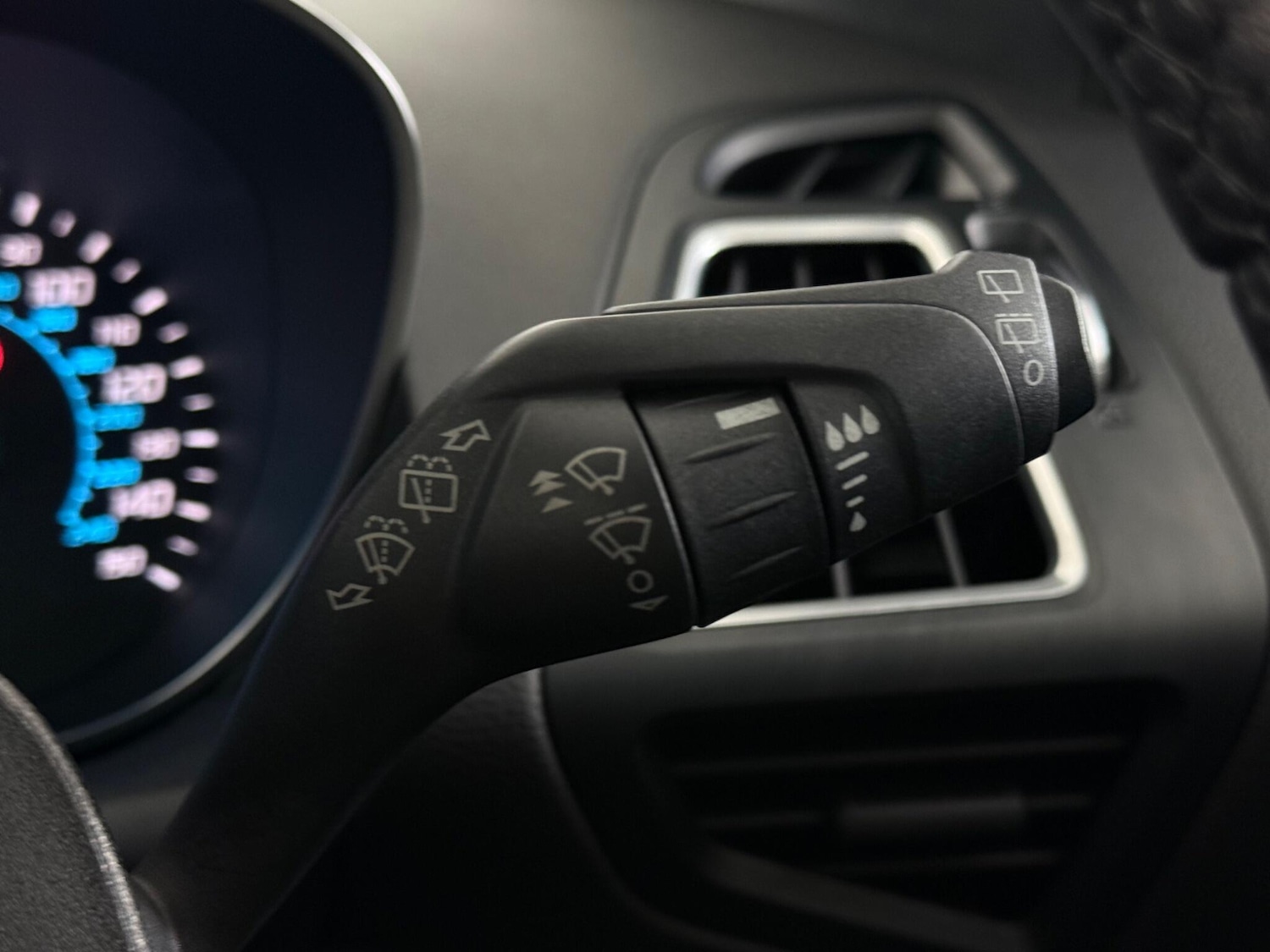 Used Ford Kuga 2016 for sale - 77259618: Photo 23