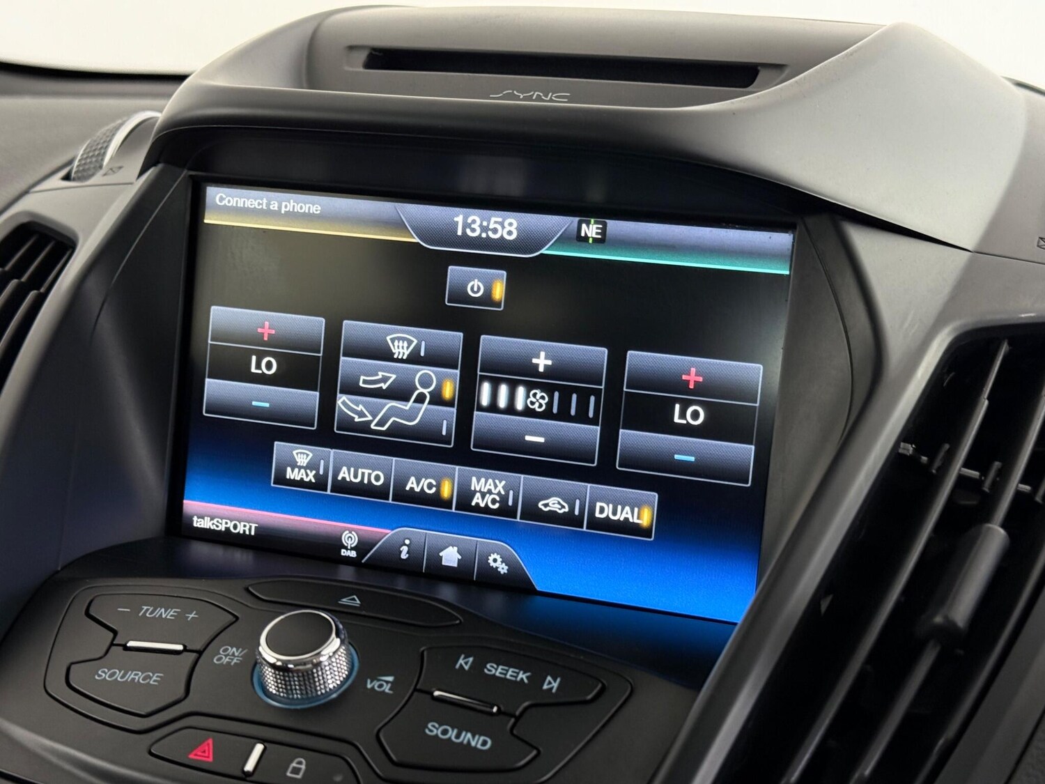 Used Ford Kuga 2016 for sale - 77259618: Photo 27