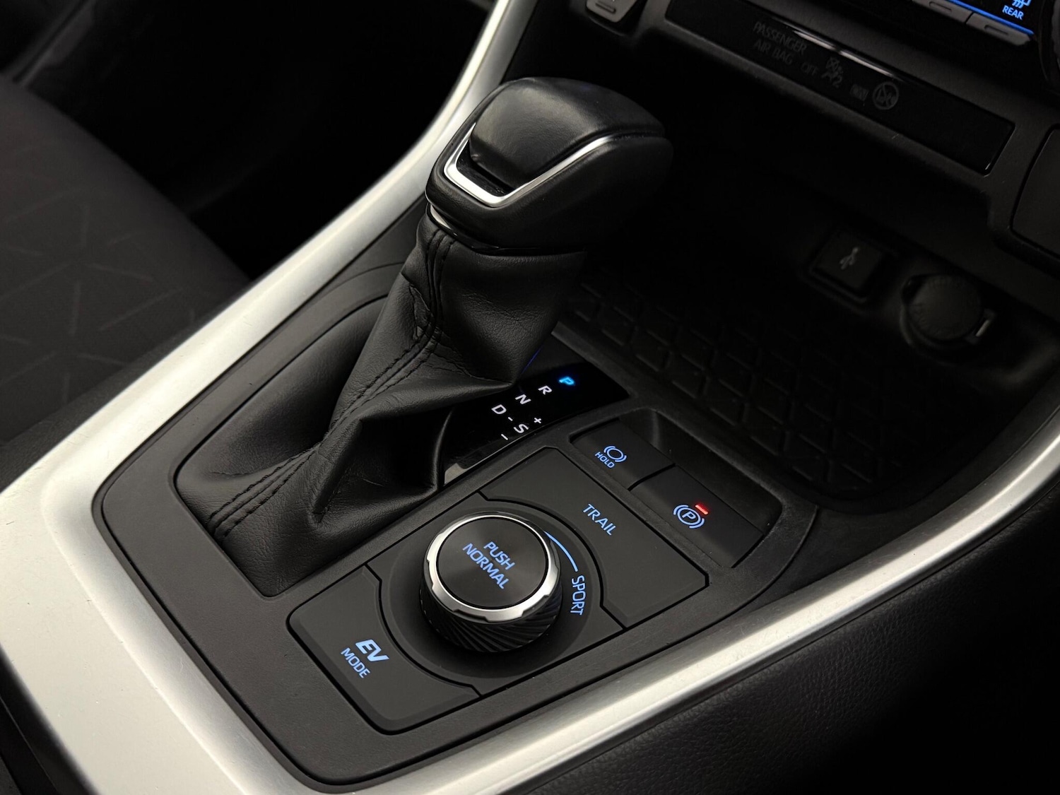 Used Toyota RAV4 2021 for sale - 77246016: Photo 32