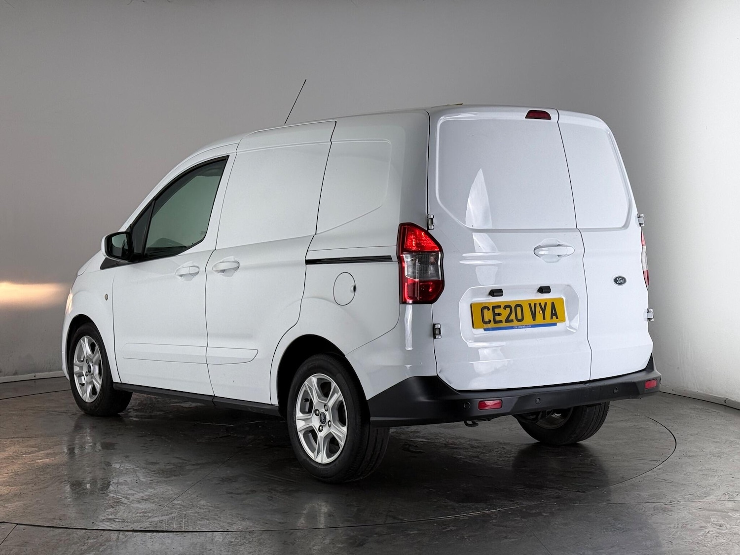 Used Ford Transit Courier 2020 for sale - 77182697: Photo 3