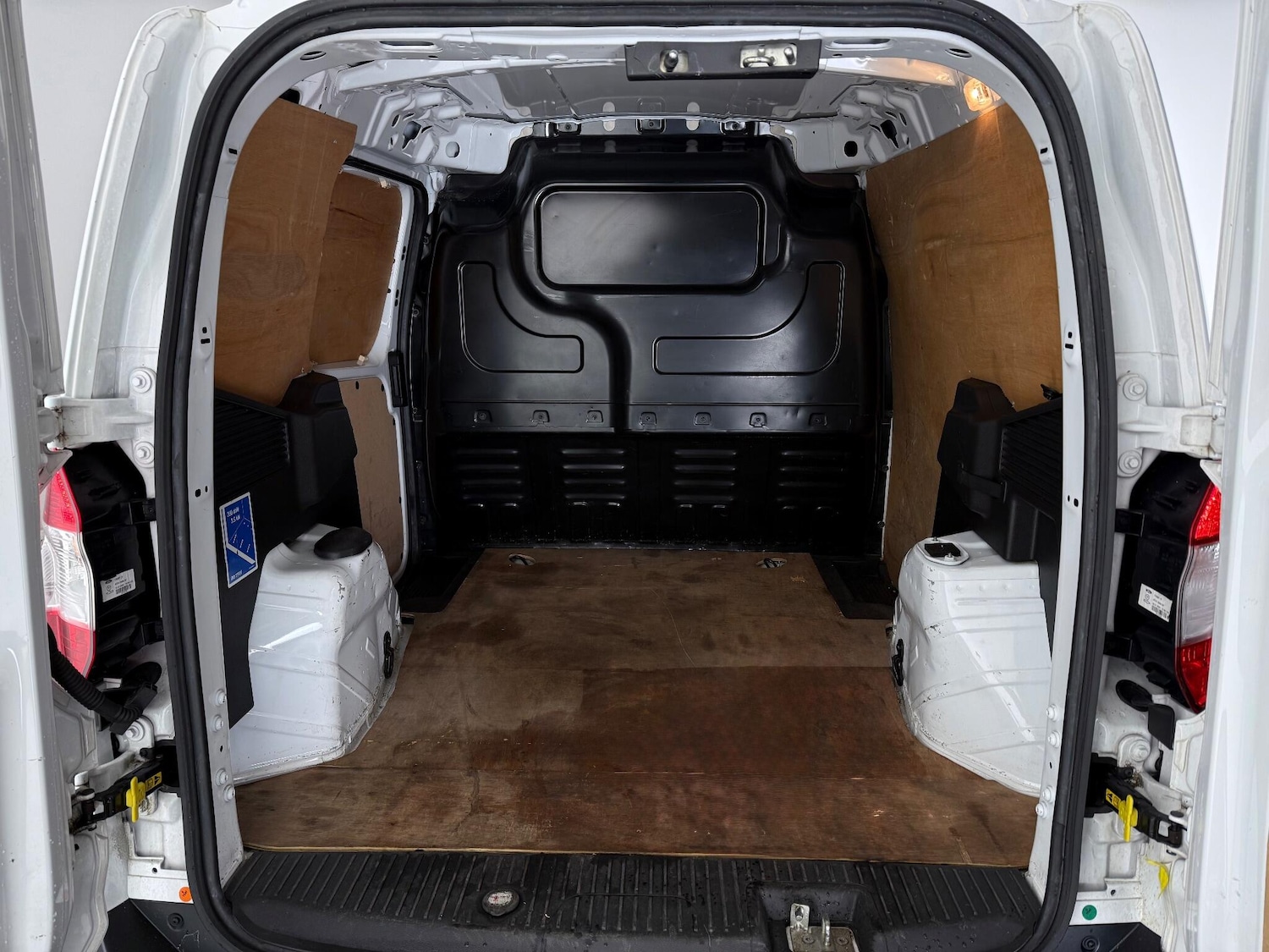 Used Ford Transit Courier 2020 for sale - 77182697: Photo 9