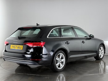 Used Audi A4 Avant 2017 for sale - 77412487: Photo