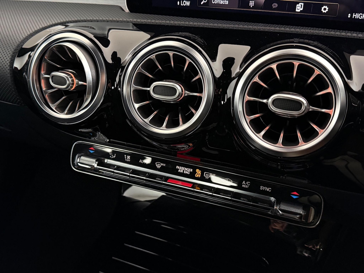 Used Mercedes-Benz A-Class 2018 for sale - 76466965: Photo 42