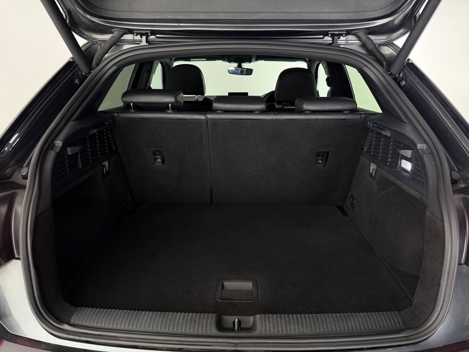 Used Audi Q2 2019 for sale - 77626351: Photo 10