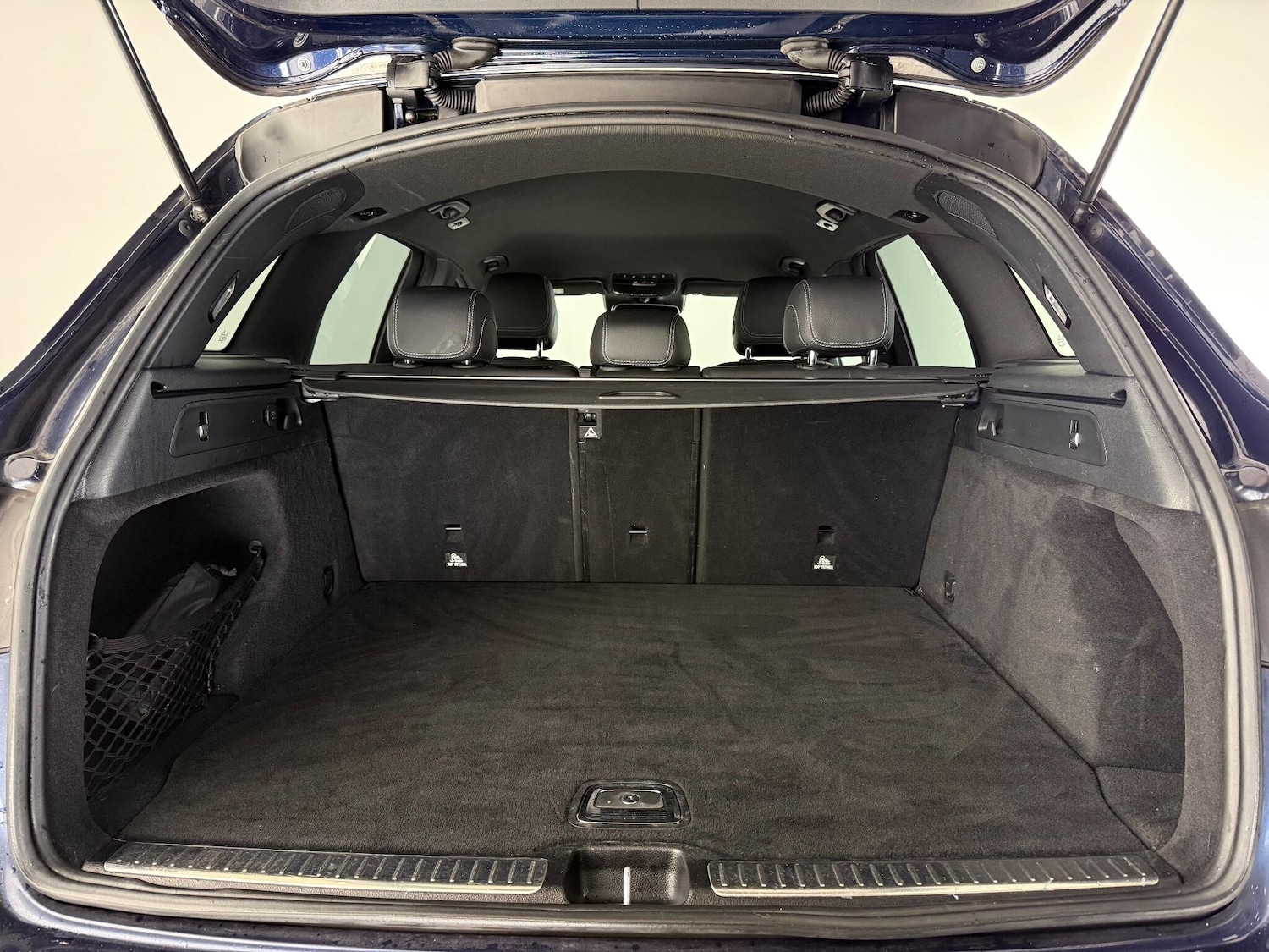 Used Mercedes-Benz GLC 2017 for sale - 77221868: Photo 9