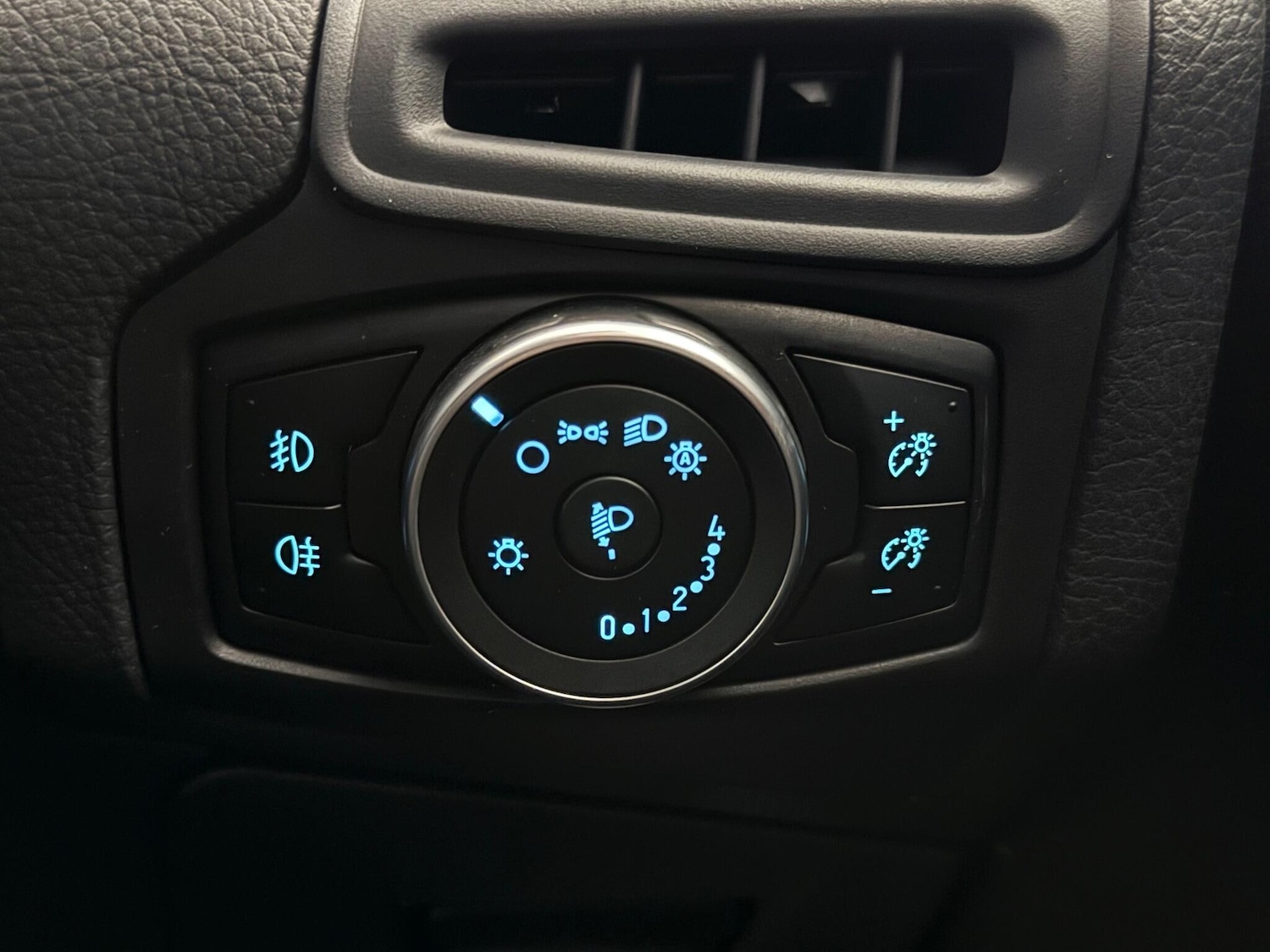 Used Ford Focus 2018 for sale - 77259798: Photo 27