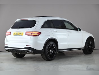 Used Mercedes-Benz GLC 2019 for sale - 78007921: Photo