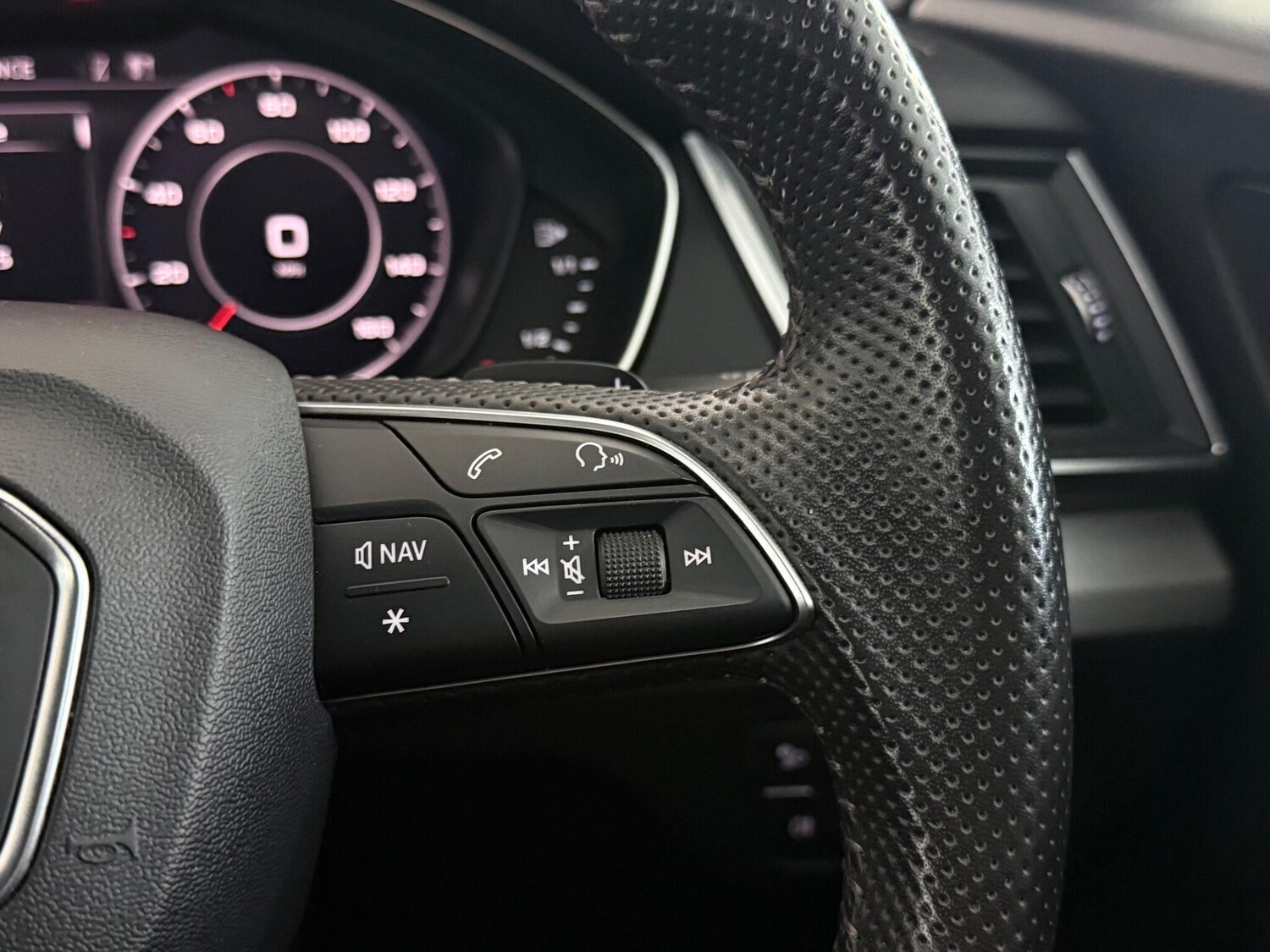 Used Audi Q5 2019 for sale - 77659209: Photo 21