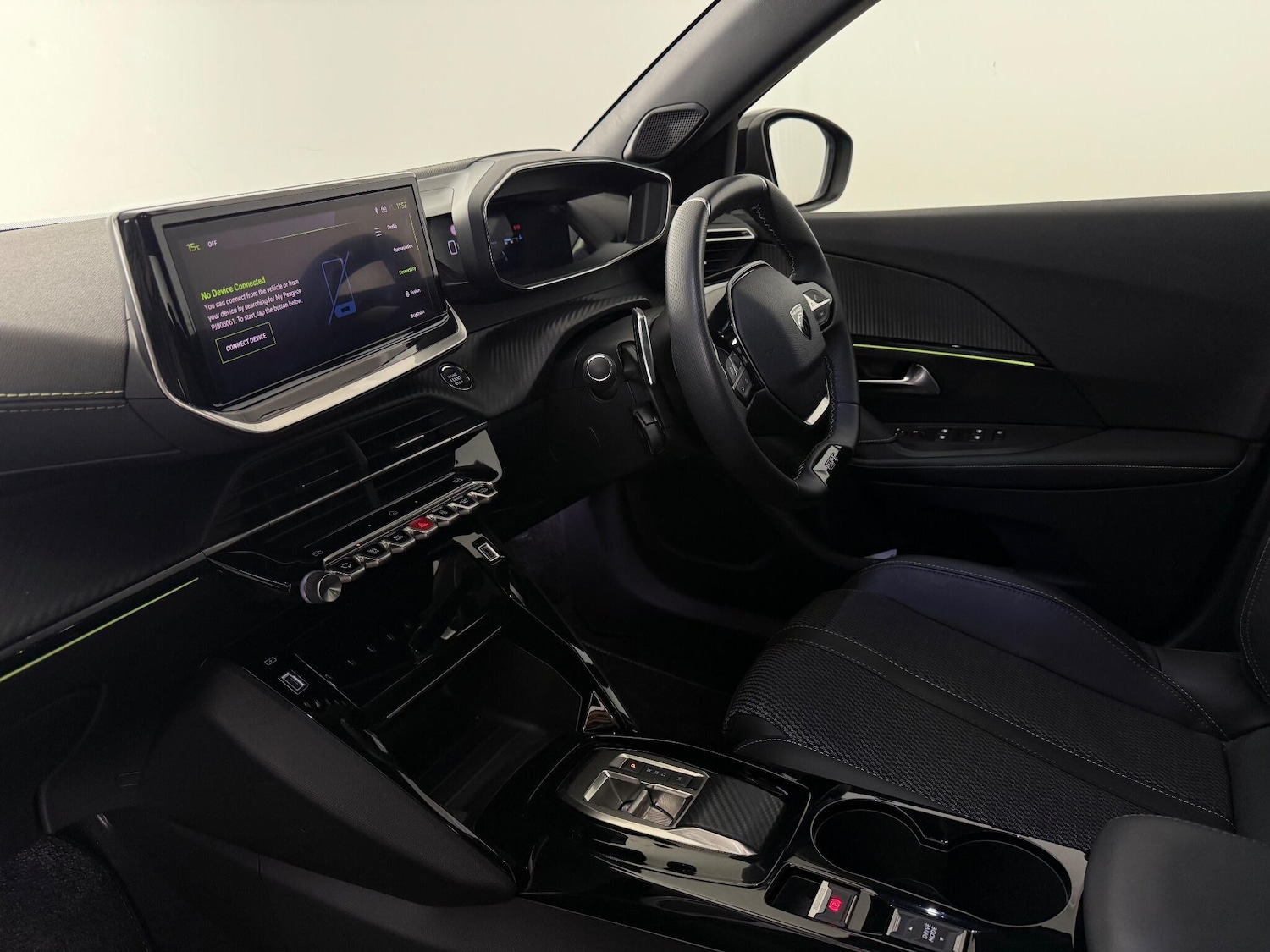 Used Peugeot 2008 2023 for sale - 77182603: Photo 13