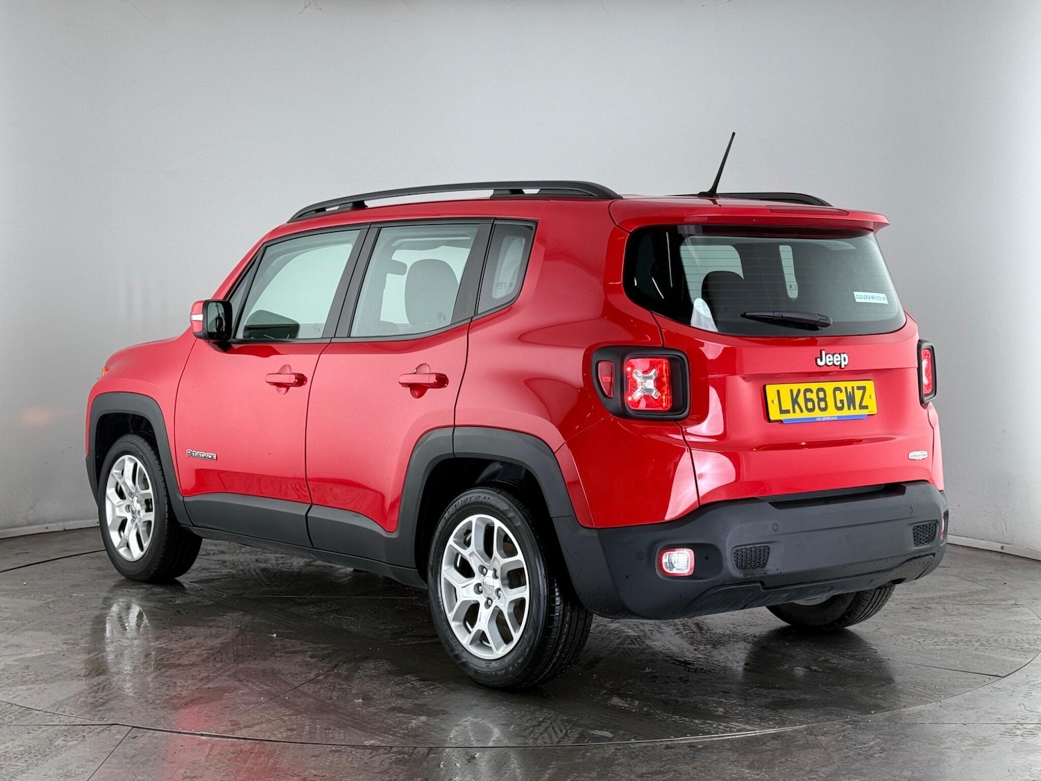 Used Jeep Renegade 2018 for sale - 77243238: Photo 3