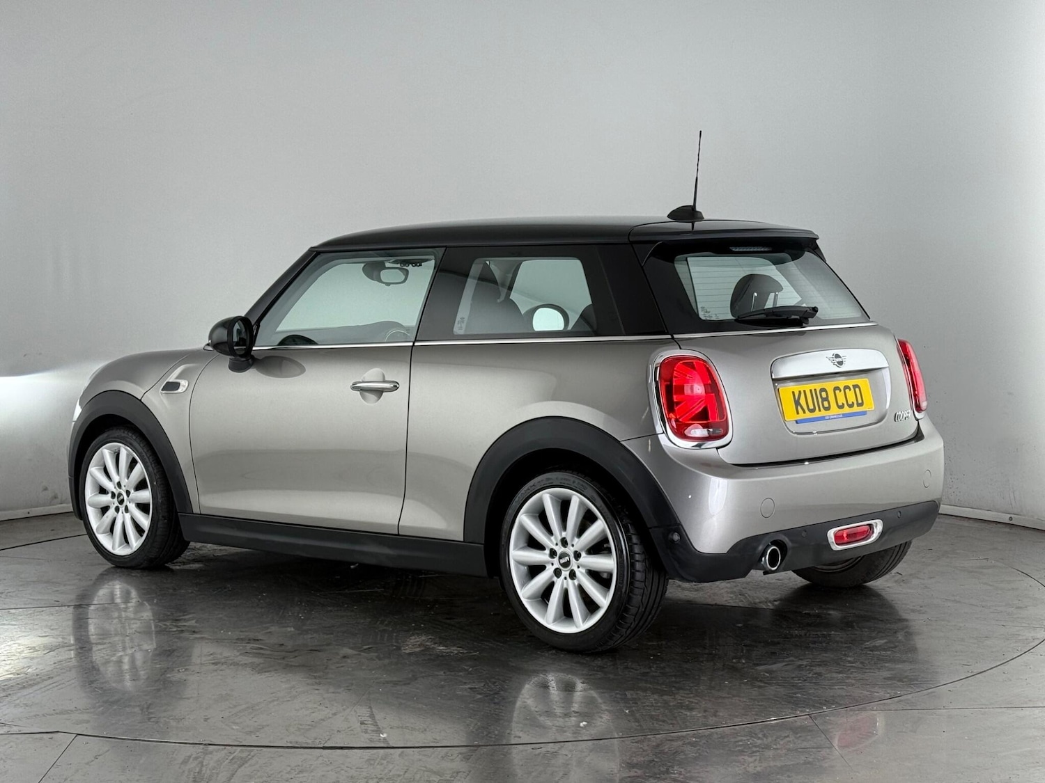 Used MINI Hatch 2018 for sale - 76466935: Photo 4