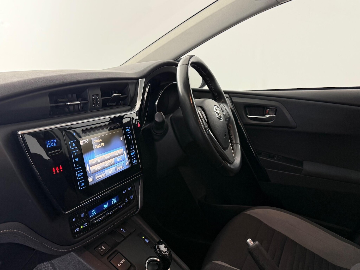 Used Toyota Auris 2018 for sale - 77182464: Photo 12