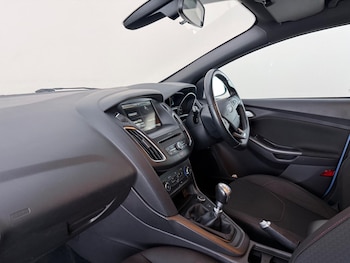 Used Ford Focus 2016 for sale - 79337879: Photo