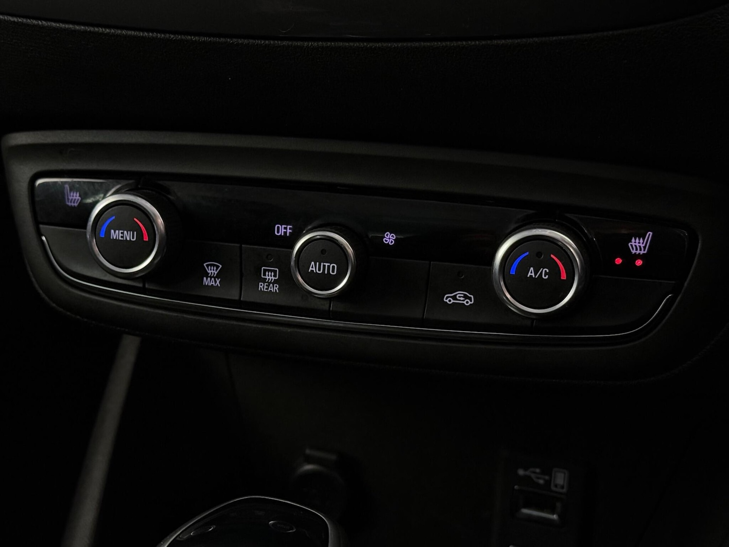 Used Vauxhall Crossland 2022 for sale - 77183139: Photo 32