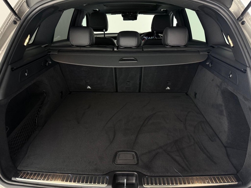 Used Mercedes-Benz GLC 2020 for sale - 76395640: Photo 13