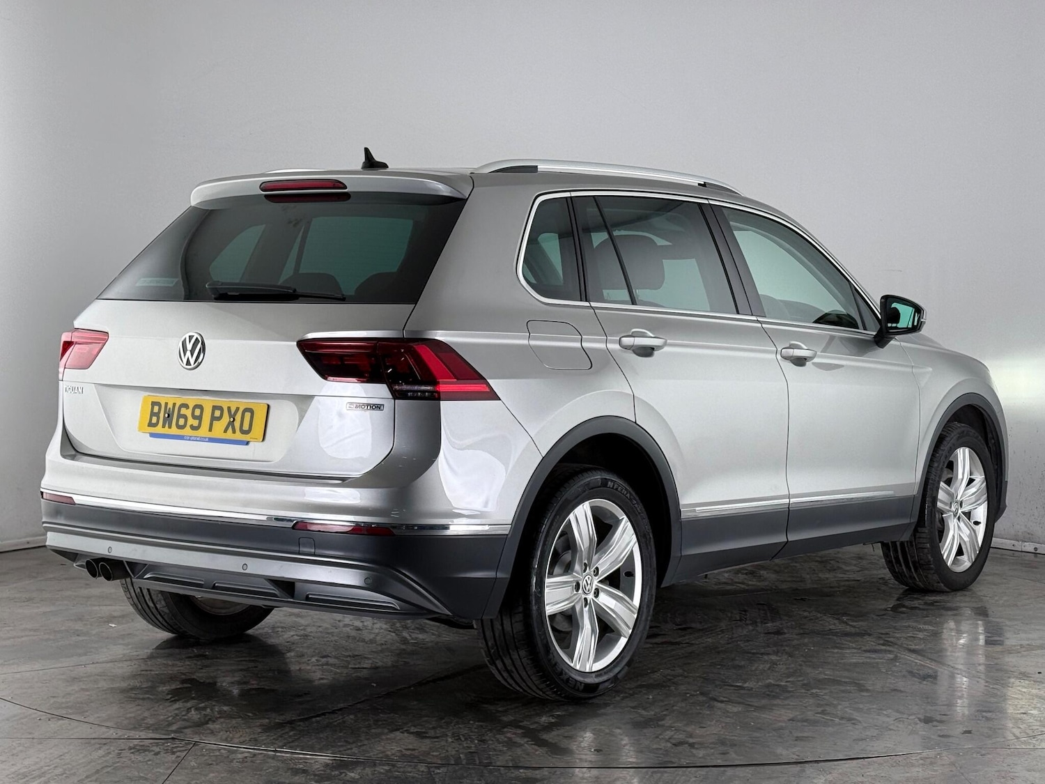 Used Volkswagen Tiguan 2020 for sale - 77222774: Photo 6