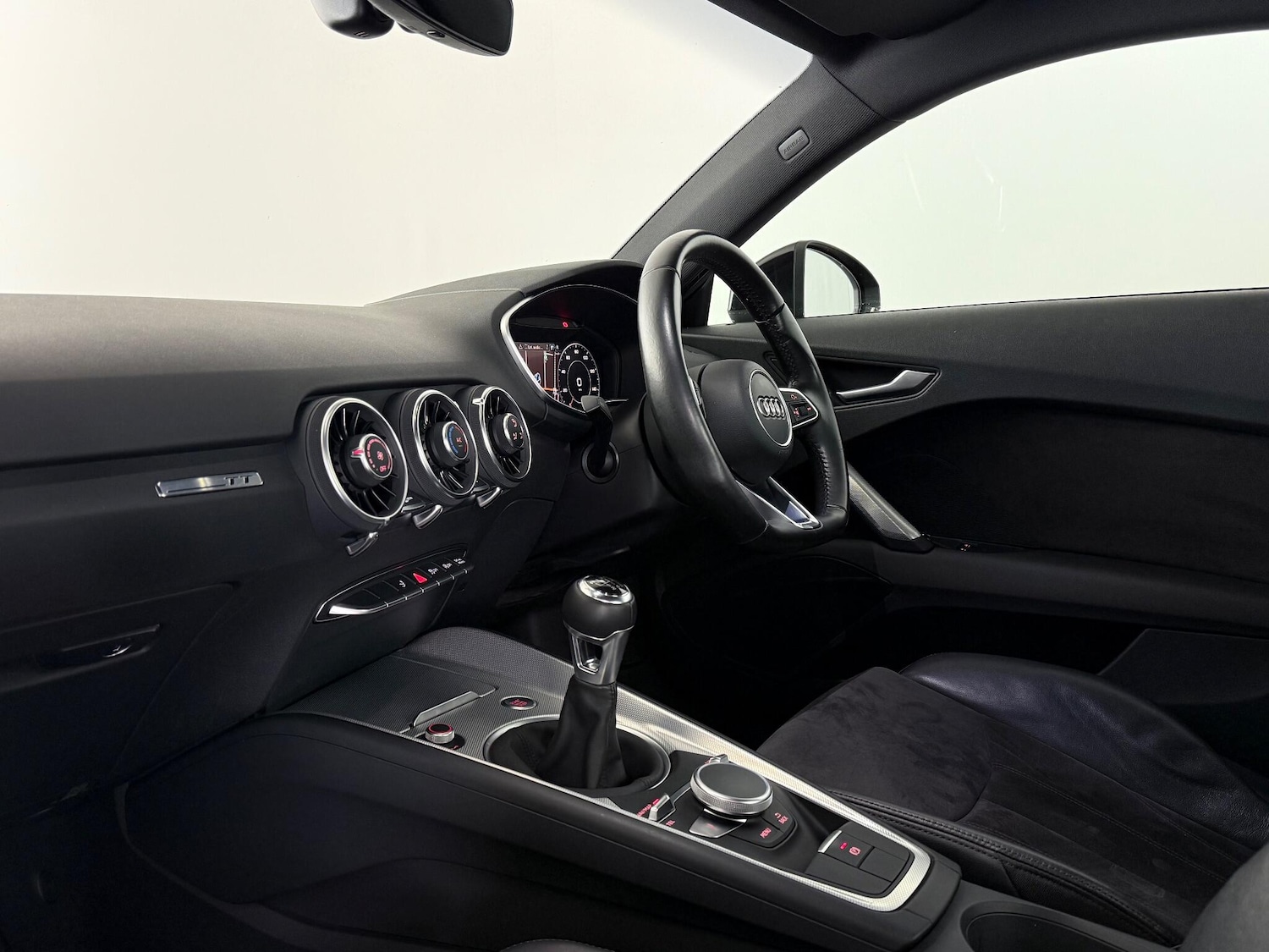 Used Audi TT 2016 for sale - 77183151: Photo 17