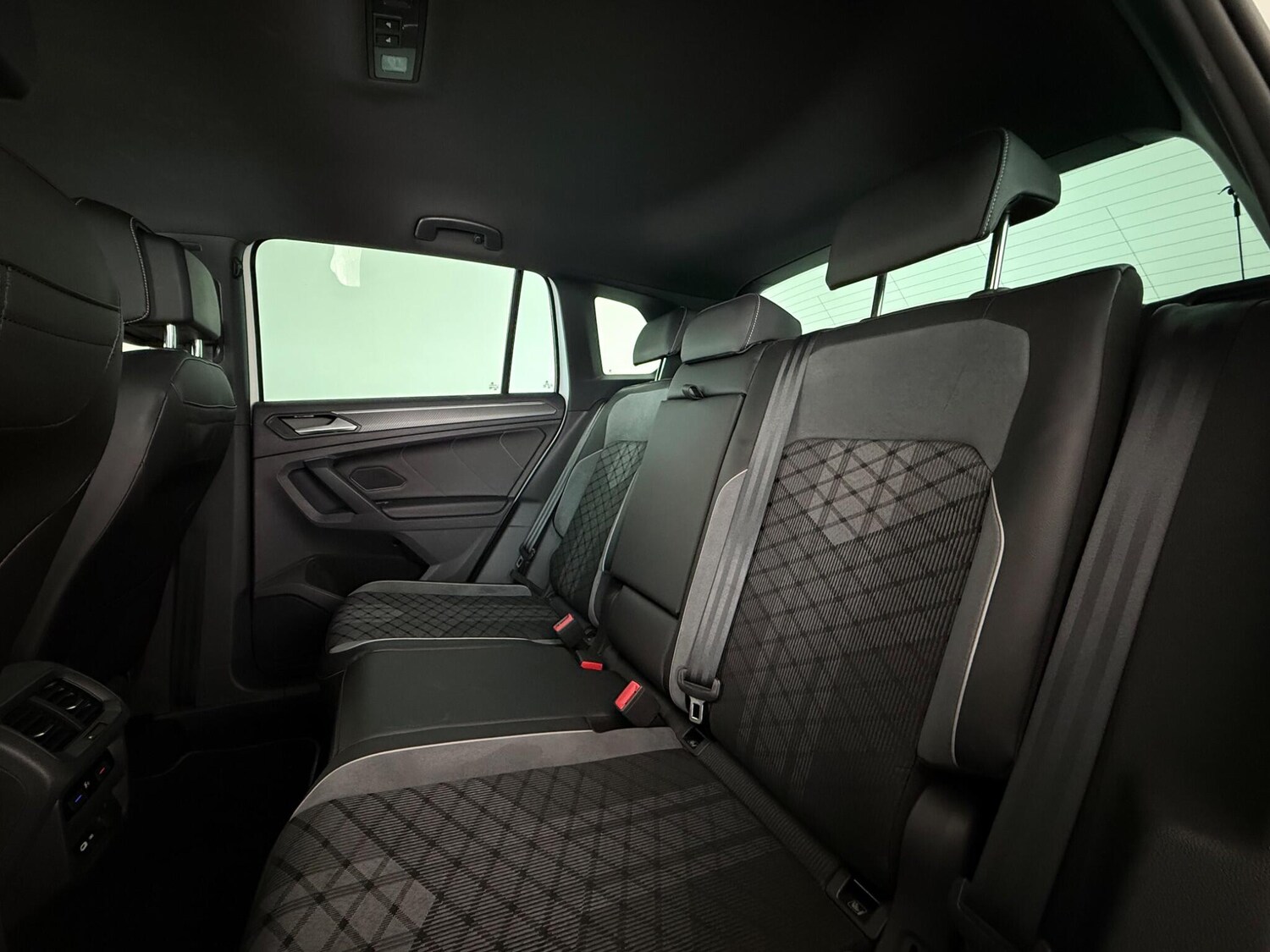 Used Volkswagen Tiguan 2021 for sale - 77705729: Photo 9