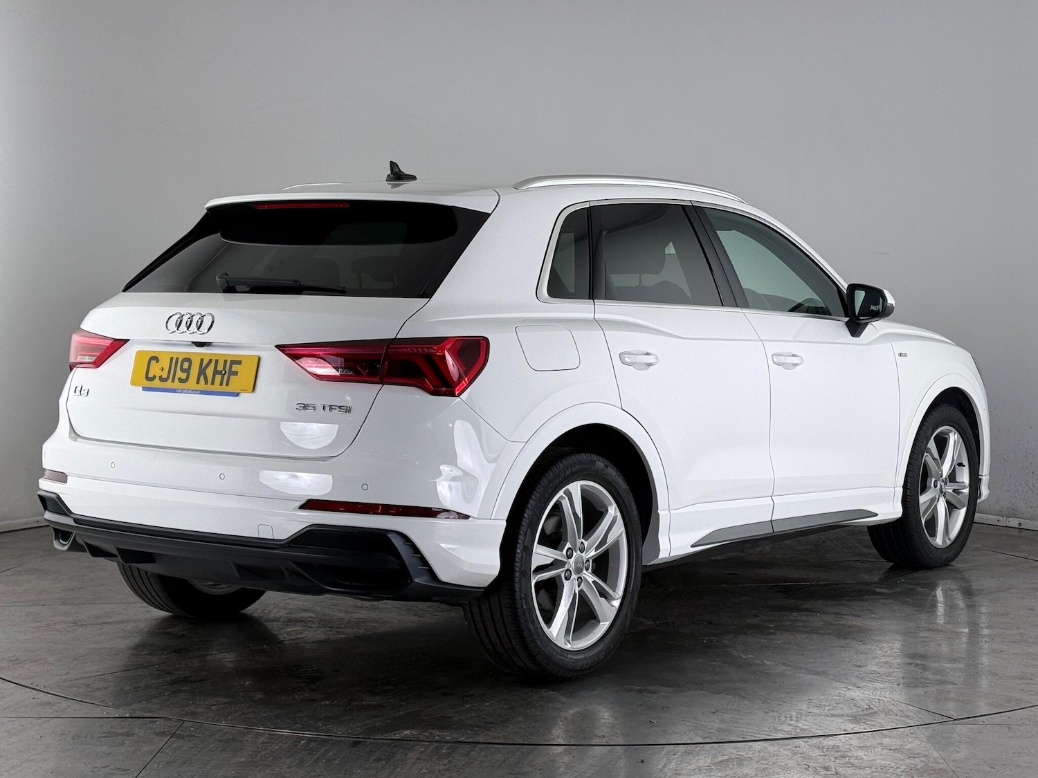Used Audi Q3 2019 for sale - 76898797: Photo 4