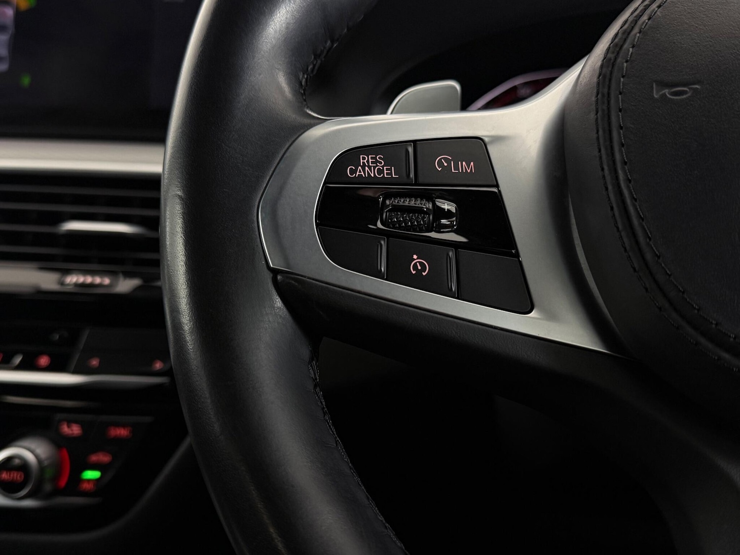 Used BMW 5 Series 2020 for sale - 77053994: Photo 24