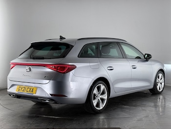 Used SEAT Leon 2021 for sale - 77049927: Photo