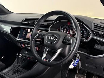 Used Audi Q3 2020 for sale - 79133091: Photo