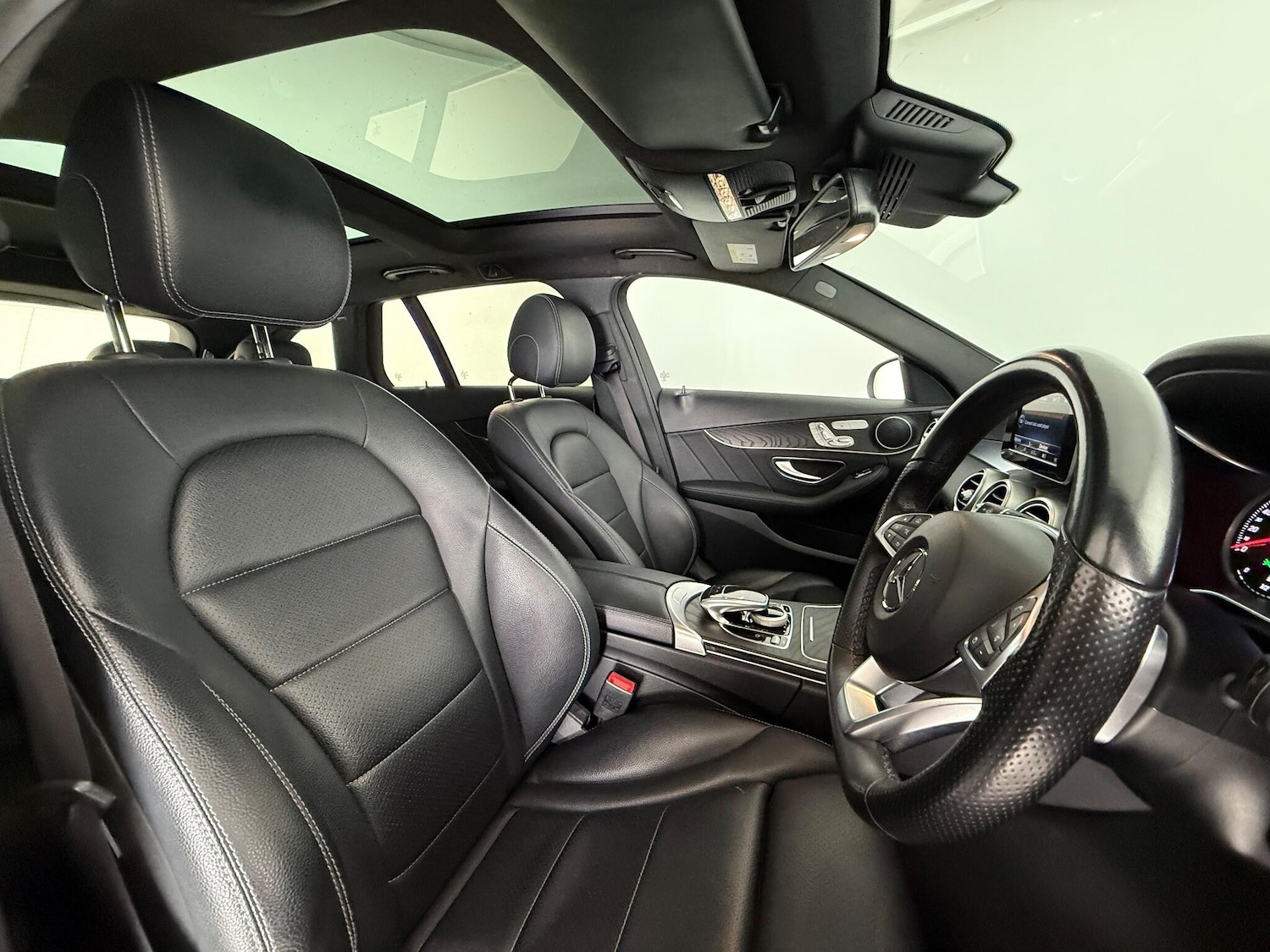 Used Mercedes-Benz C Class 2017 for sale - 77242945: Photo 12