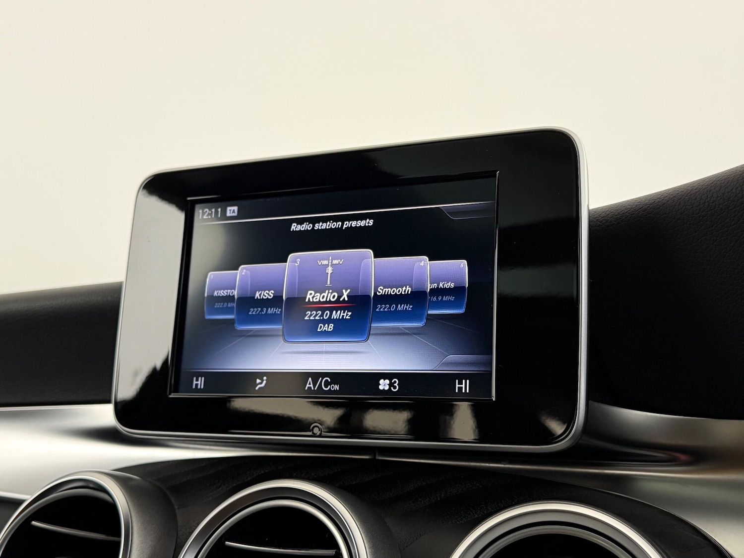 Used Mercedes-Benz C Class 2017 for sale - 77242945: Photo 31