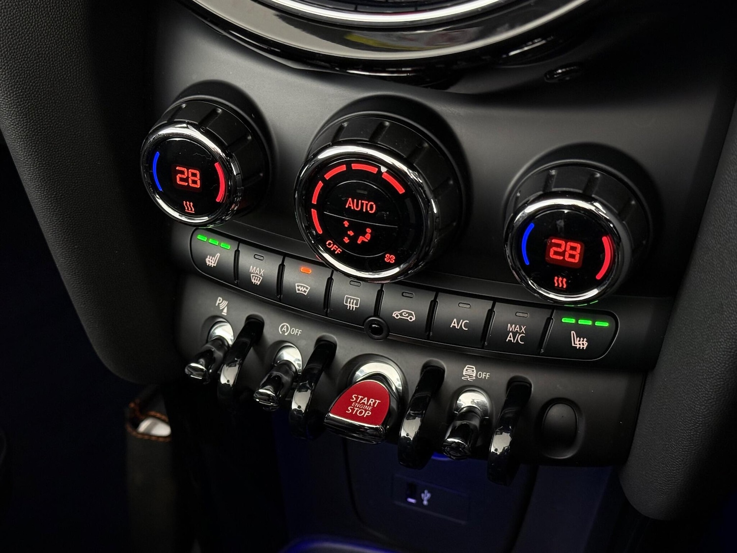 Used MINI Convertible 2019 for sale - 77054045: Photo 33