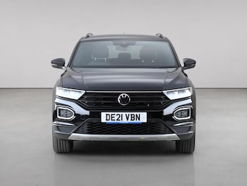 Used Volkswagen T-Roc 2021 for sale - 79225434: Photo