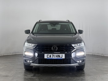 Used Volkswagen T-Roc 2021 for sale - 77371870: Photo