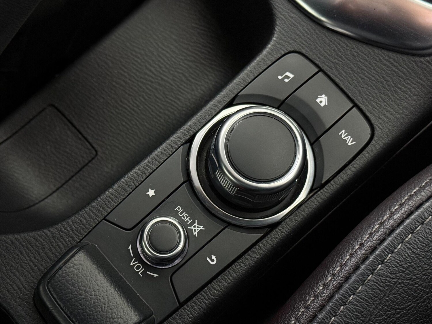 Used Mazda Mazda2 2019 for sale - 77259533: Photo 29