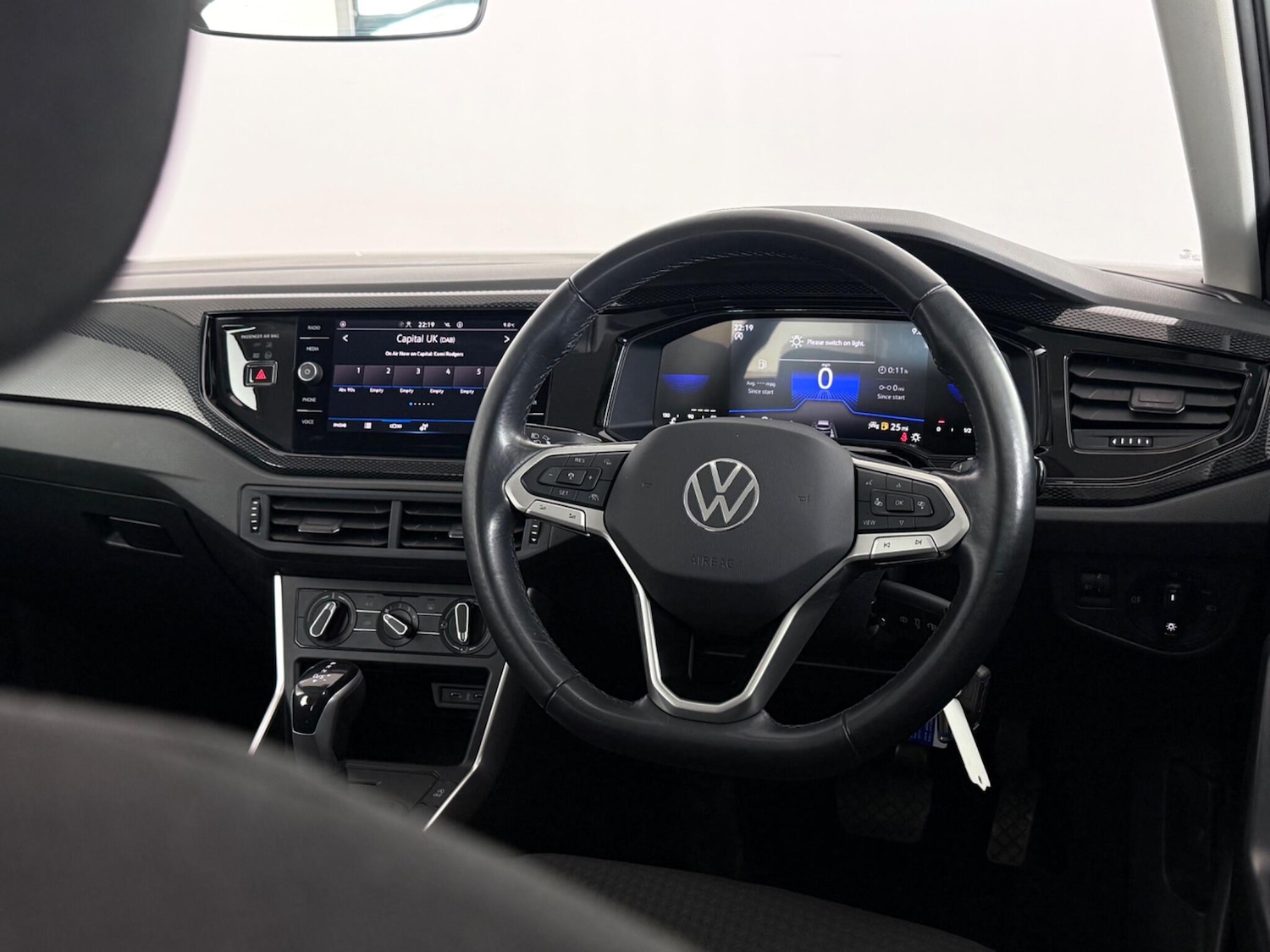 Used Volkswagen Polo 2023 for sale - 77760549: Photo 16