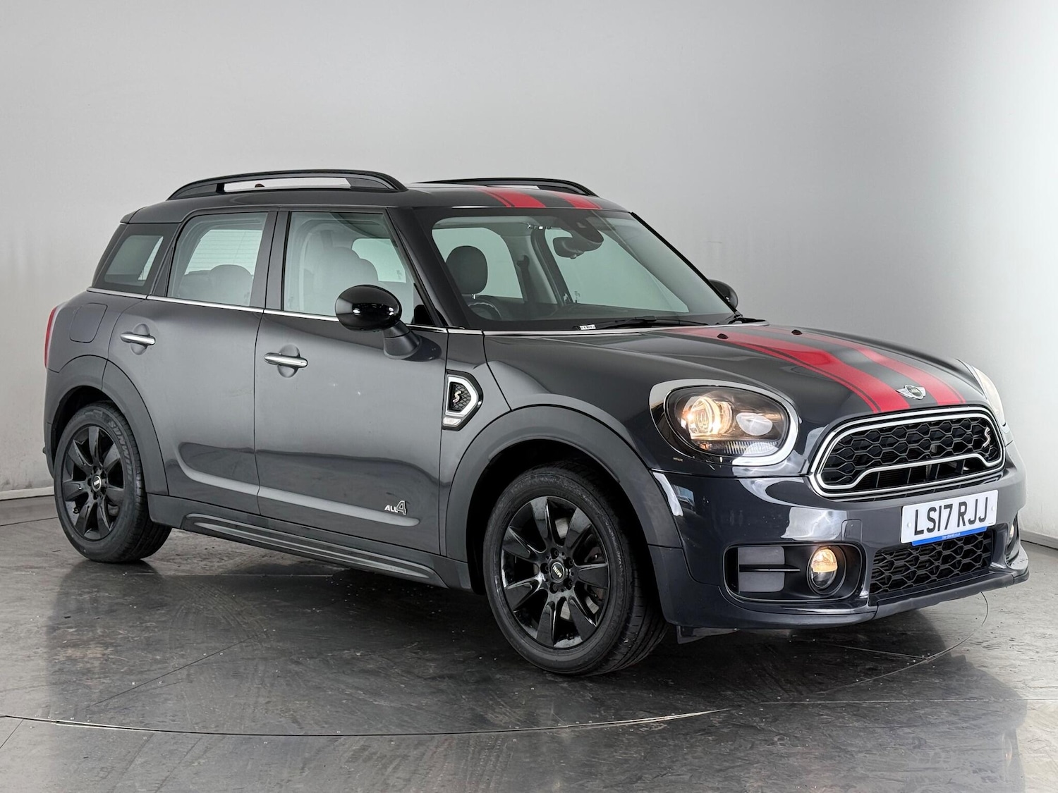 Used MINI Countryman 2017 for sale - 76715383: Photo 1