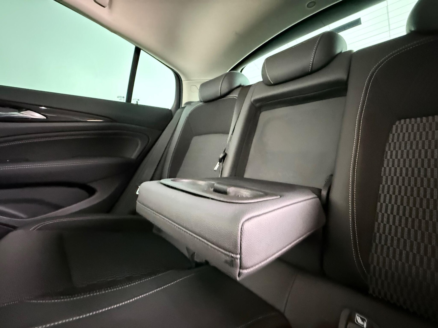 Used Vauxhall Insignia 2017 for sale - 76866063: Photo 19