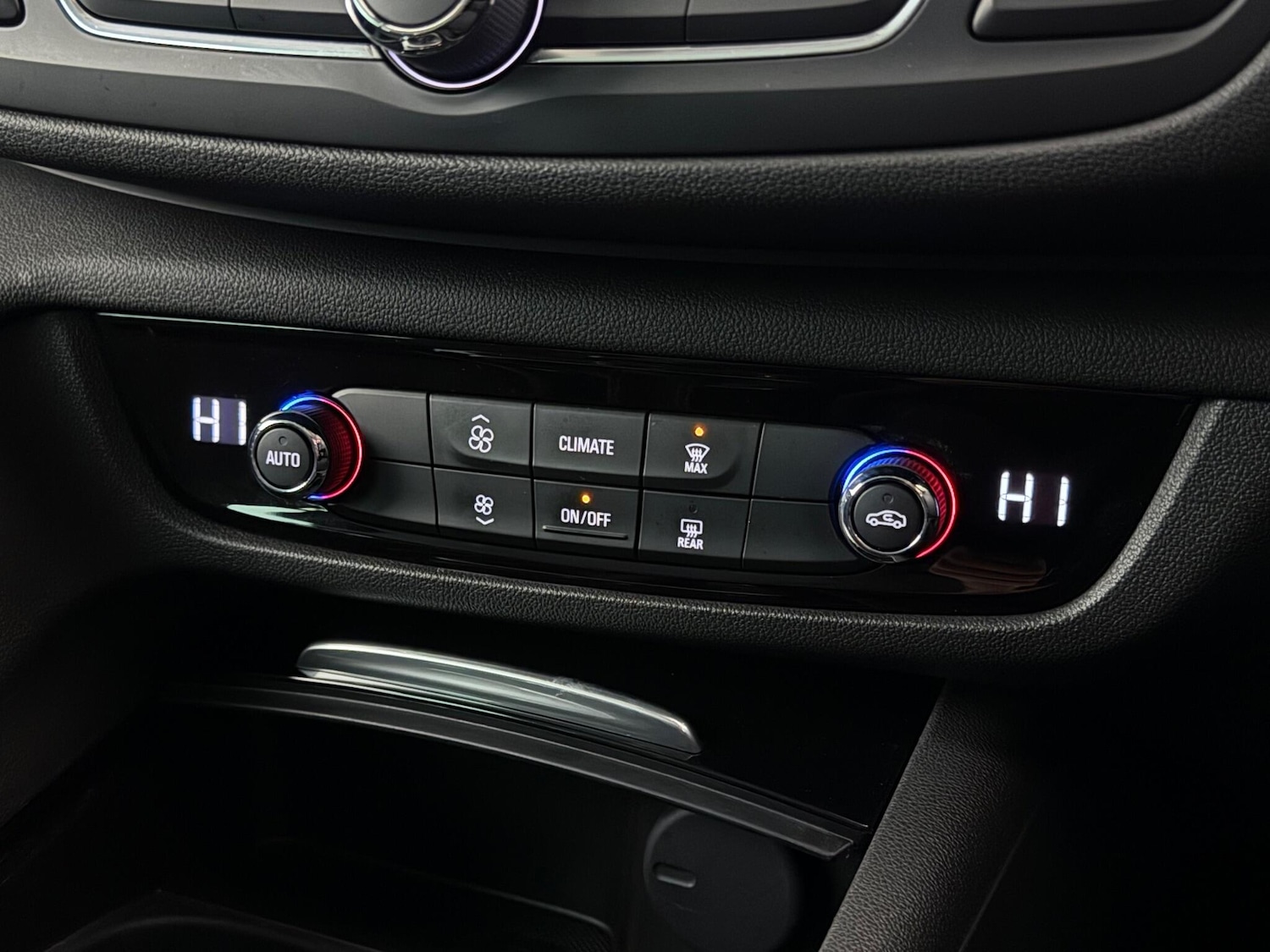 Used Vauxhall Insignia 2017 for sale - 76866063: Photo 41